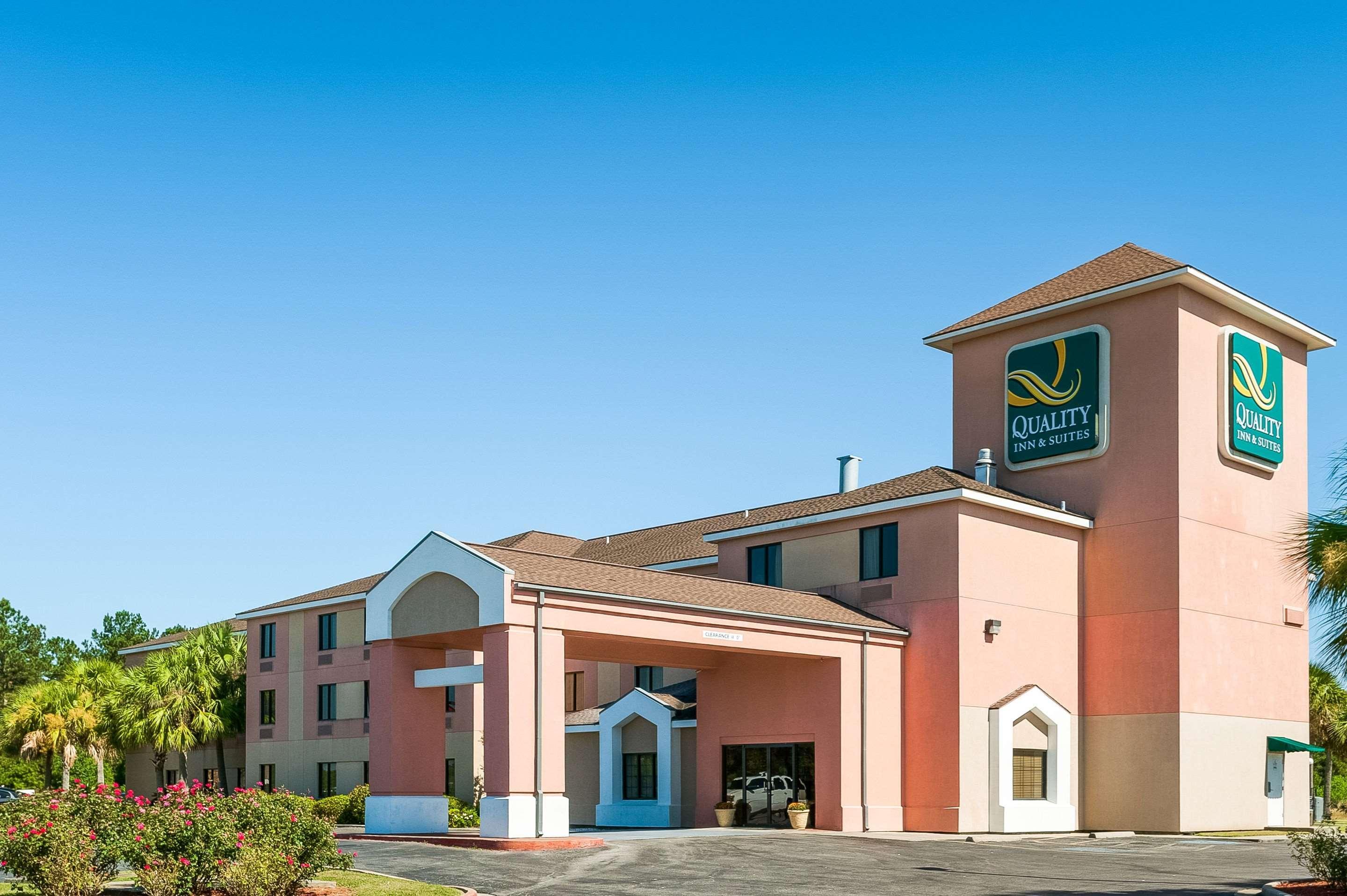 Quality Inn & Suites Lake Charles South Exterior photo