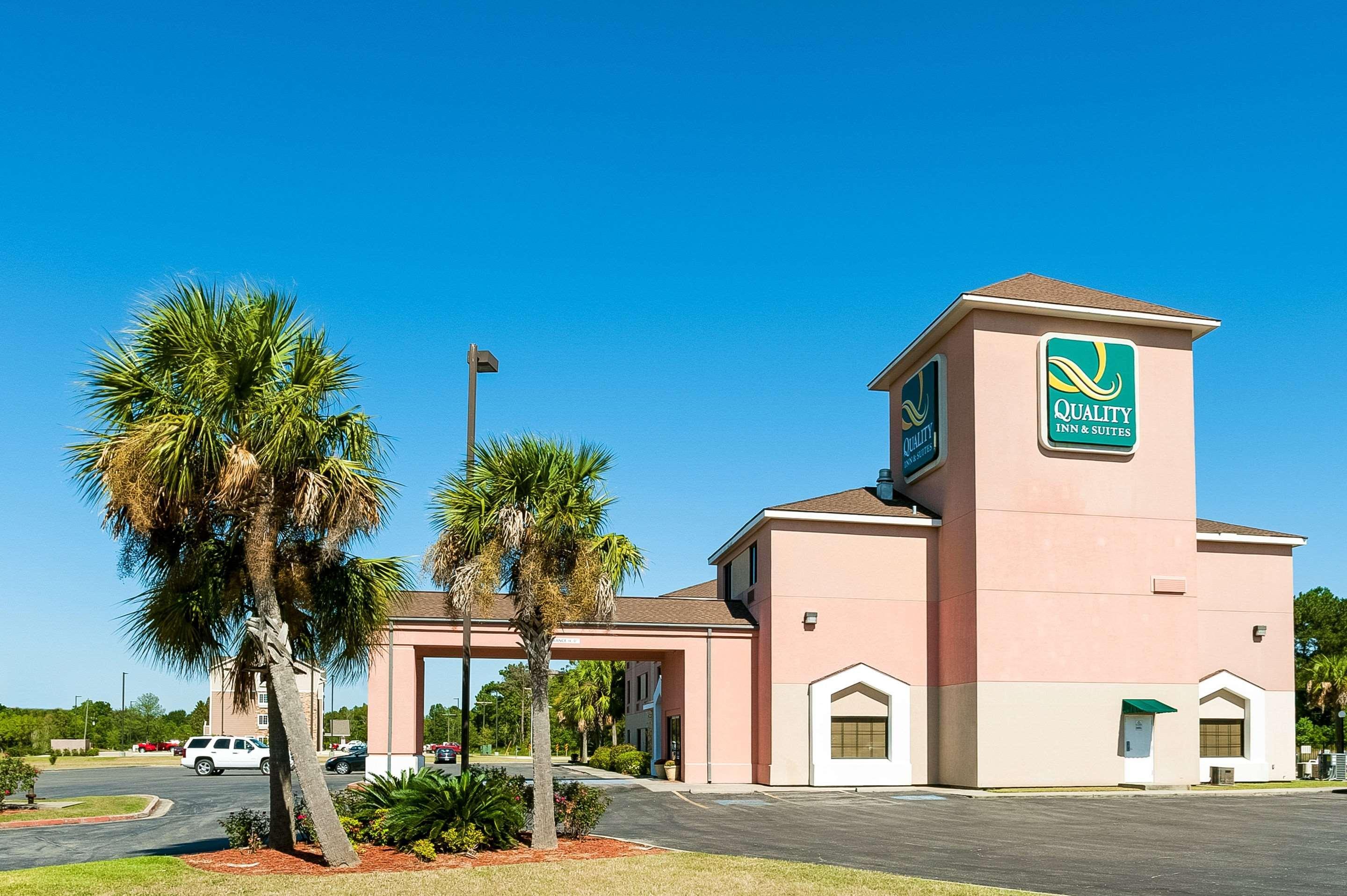 Quality Inn & Suites Lake Charles South Exterior photo